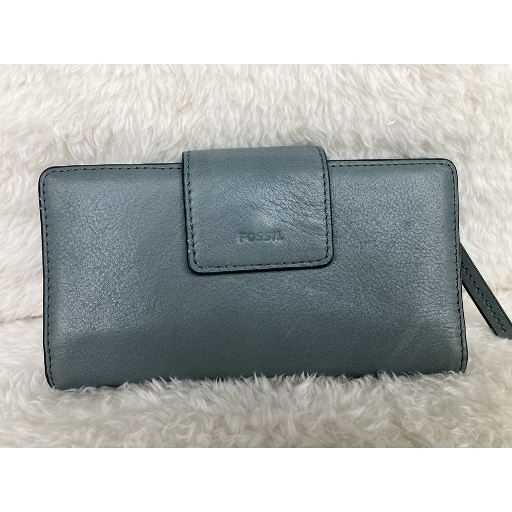 Fossil Leather Teal Blue Wallet Clutch